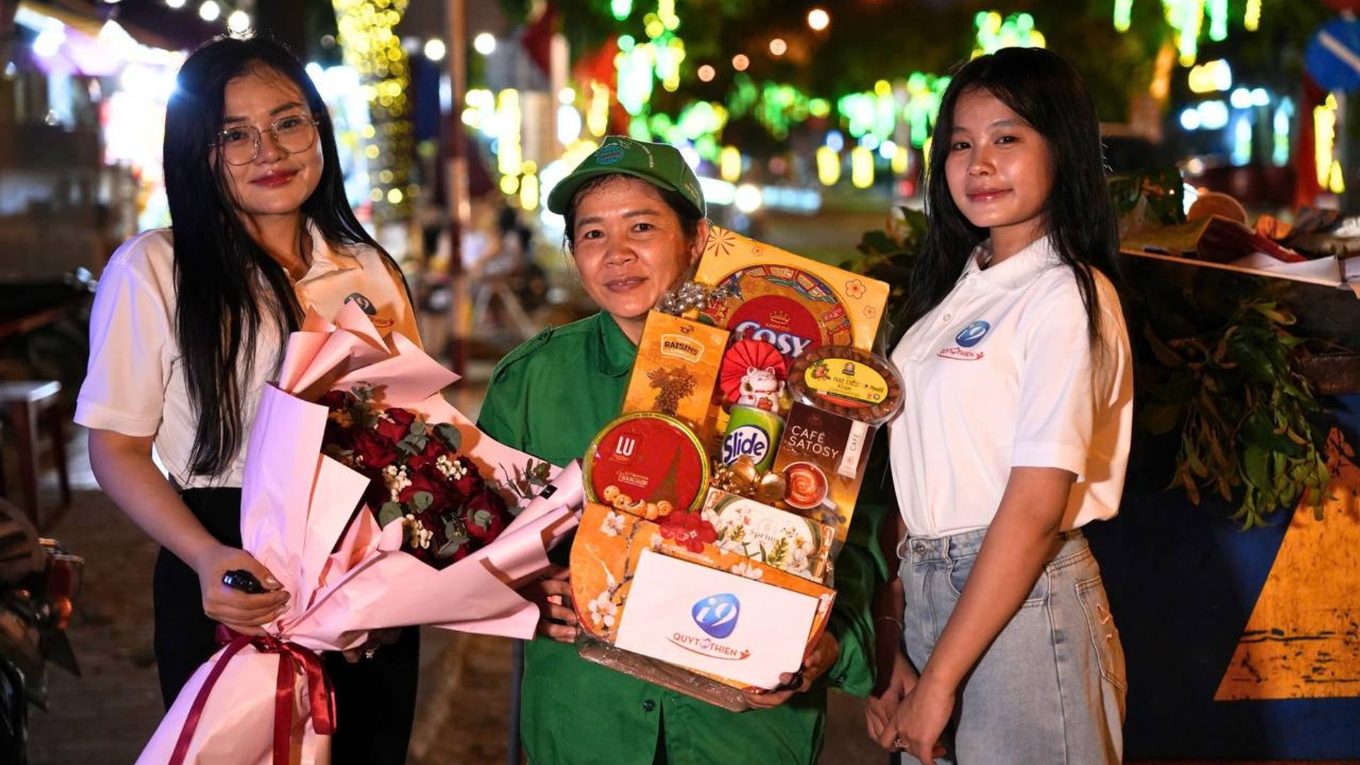 Hình ảnh trung tâm hỗ trợ khách hàng RIKVIP